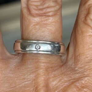 925 Sterling Silver Band with Single Diamond